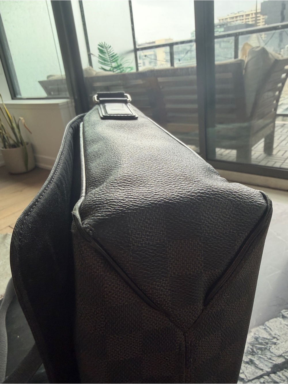 Louis Vuitton Black/Grey Damier Canvas Messenger Bag - Picture 7 of 12